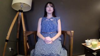 号称天然巨乳的酒店妹〜就让我亲自监定监定〜除巨乳外〜还有个会自己动的骚屁股